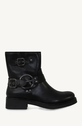 Buckle Biker Boots Mat