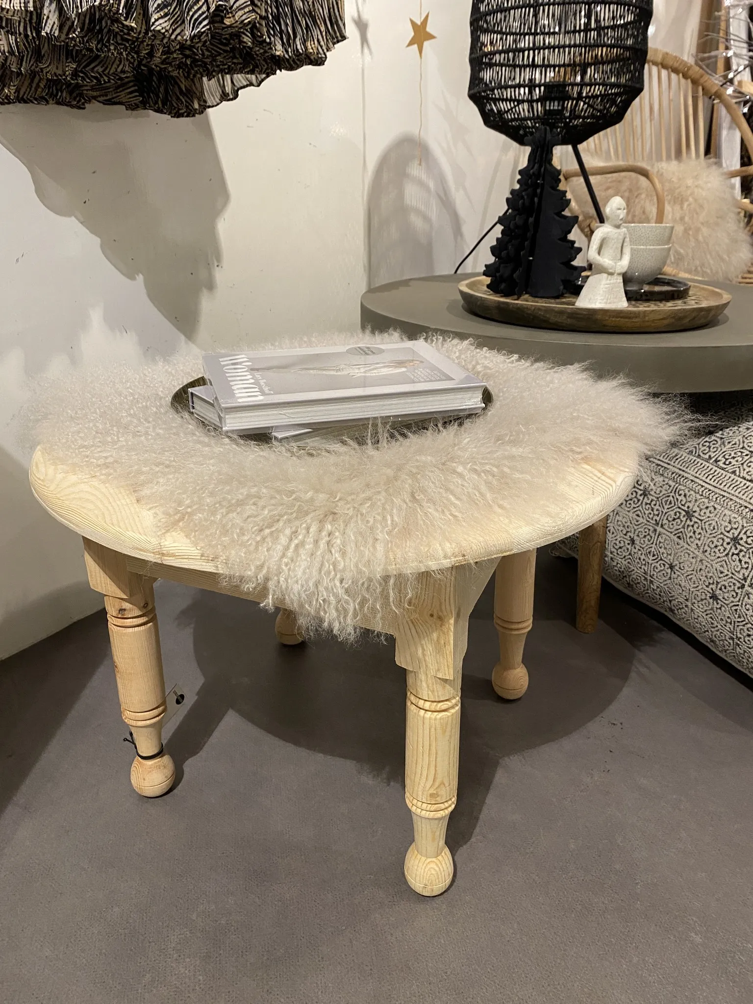 Madam Soltz bijzet tafel wood
